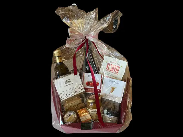 Beispiel Klassisch Elegant: Geschenkkorb mit Olivenöl, Pasta, Risotto, Cantucci, Honig, Pesto und weiteren Delikatessen